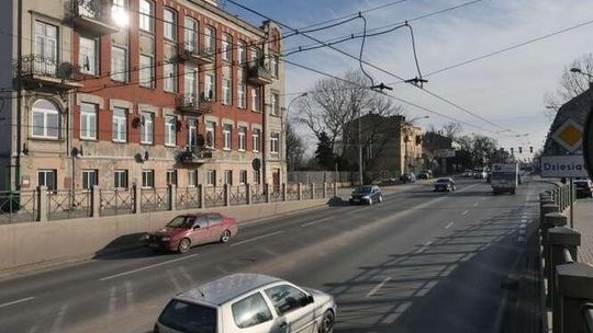 Kunickiego: W tym miejscu nie skręcimy już w lewo?