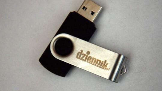 Kup PIANO i odbierz pendrive 4GB