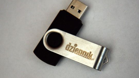 Kup PIANO i odbierz pendrive 4GB