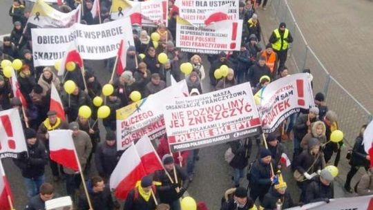 Kupcy z małych sklepów liczą na zmianę rządowych planów. "Dano nam bardzo dużą nadzieję"