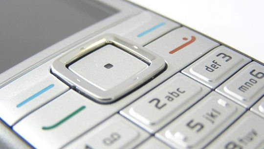 Kupiła telefon w lombardzie. Okazało się, że to ten sam, który jej ukradli