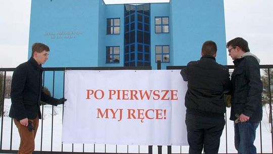 Kurator przyjrzy się modlitwom  w stołówce