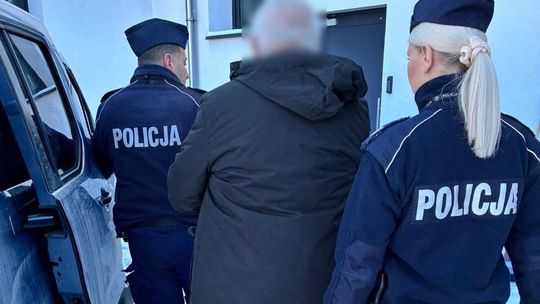 „Kurier” wpadł w ręce policji – miał odebrać 220 tys. zł