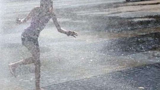 Kurtyna wodna jak wieszak? Na razie nie zmieni wyglądu