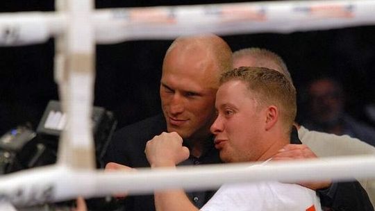 Kuszczak, Reiss... [zobacz kto jeszcze dopingował Artura Szpilkę]