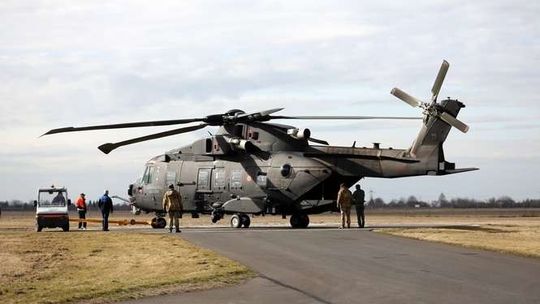 Lądowanie AW101 to był "środek ostrożności"