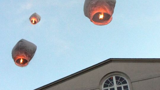 Lampiony szczęścia, czy nieszczęścia? Strażacy ostrzegają