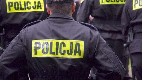 Łapówki, narkotyki, kradziony alkohol. Policjanci z Lublina odpowiedzą przed sądem