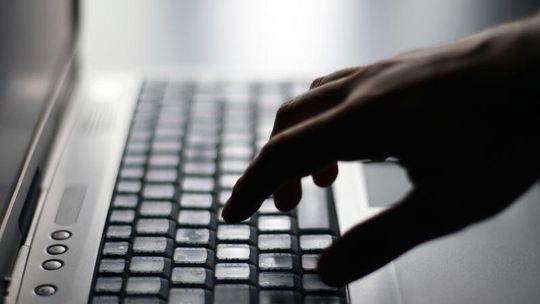 Laptopy zamiast książek. Sprzęt dostanie 29 podstawówek 