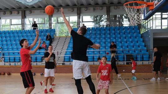 Lato w mieście. Poznali koszykówkę od podszewki