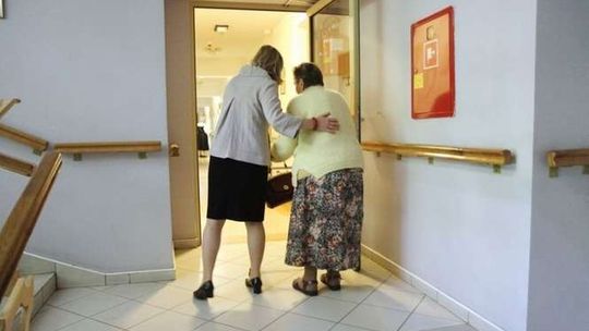 Łatwiej o miejsce w domu pomocy społecznej. Ile trzeba czekać w Lublinie?