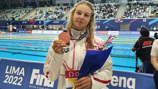 Laura Bernat z AZS UMCS zdobyła brązowy medal MŚ juniorów w pływaniu