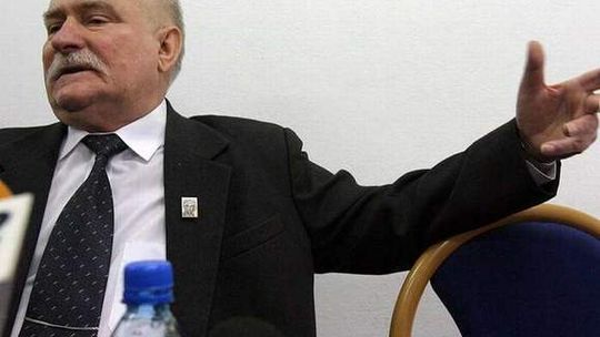 Lech Wałęsa nie będzie na razie honorowym obywatelem Lublina