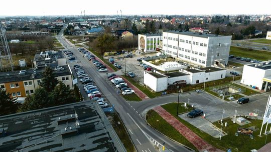 Łęczna. 200 nowych miejsc parkingowych