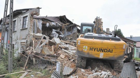 Łęczna: Była zrujnowana kamienica. W jej miejsce powstanie nowy budynek