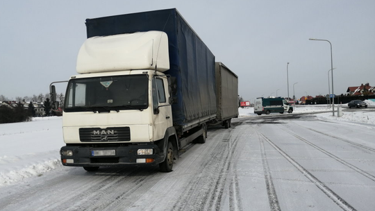 Łęczna. Pęknięta szyba, niesprawne światła. Takiej ciężarówki nie zatrzymano już dawno