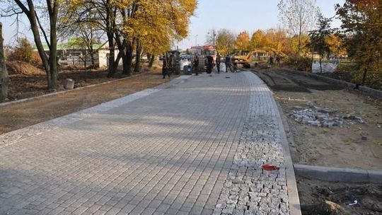 Łęczna: Plac zmienił wygląd