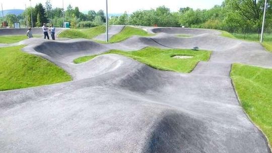 Łęczna: Remonty dróg i budowa toru rowerowego