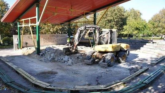 Łęczna: Ruszył remont amfiteatru
