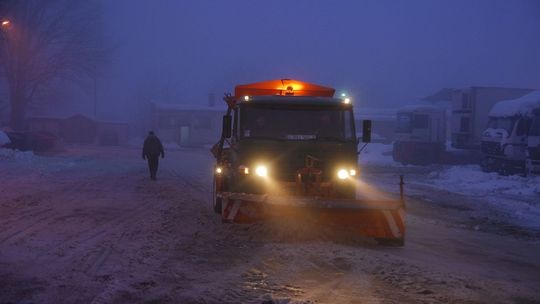 Łęczna. Śniegu nie było, to radni zmniejszyli kasę. Jak popadał, to kasy nie ma