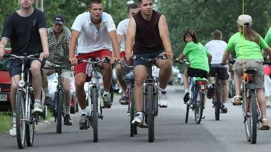 Łęczna: Tor dla rowerów na skwerze rozrywki