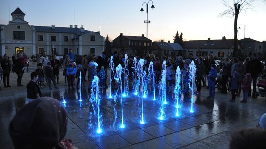 Łęczna: Wpadka z fontanną w geście solidarności z chorymi na autyzm