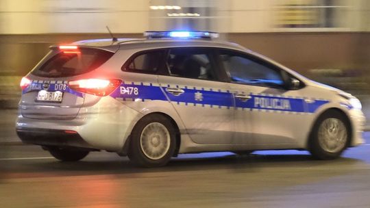 Łęczna: Wyszedł ze sklepu na deptaku. Drogę zaszło mu trzech nastolatków