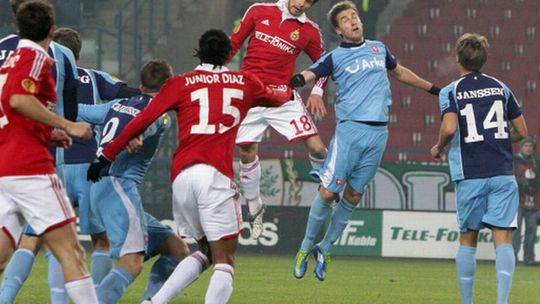 Legia - Sporting Lizbona, Wisła - Standard Liege w 1/16 finału Ligi Europy