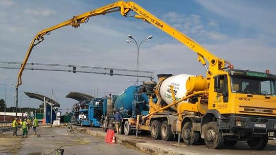 Leją beton w Dorohusku. Lepiej omijać to przejście graniczne