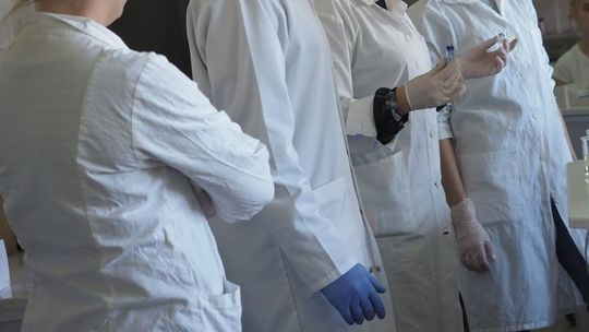 Lekarski Egzamin Końcowy "najtrudniejszy w historii". Młodzi lekarze polegli