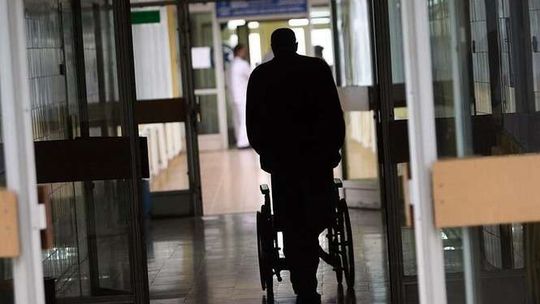 Lekarze mieli wolne, nikt nie powiadomił pacjentów. "Mama czekała na wizytę pół roku"