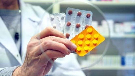 Leki na katar i przeziębienie kupimy w mniejszej ilości. Pacjenci często je przedawkowują