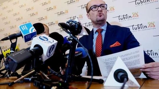 "Lekka ściema". Kowalczyk o oświadczeniu wojewody ws. Żuka