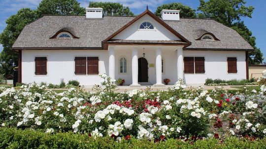 Lepiej niż w urzędzie. Cywilne śluby w uroczym dworku. Nie trzeba dopłacać