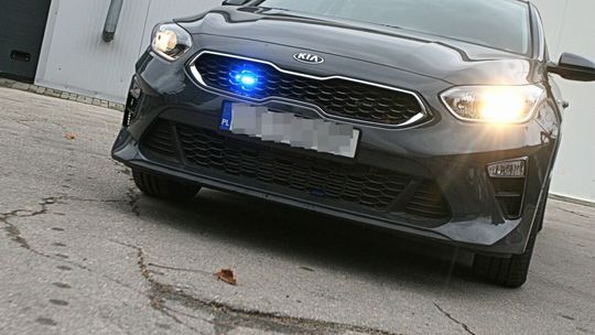 Lepiej zwolnij, jak zobaczysz w lusterku czarną „kijankę” 