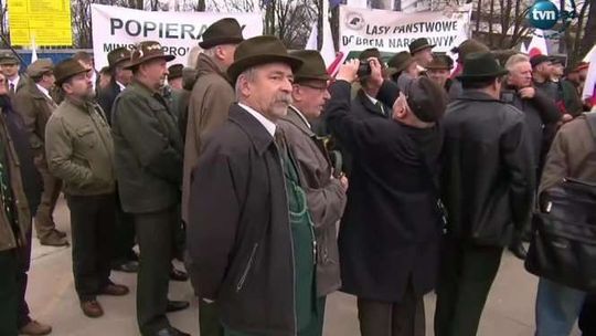 Leśnicy z Lubelskiego pojechali wspierać ministra Szyszkę