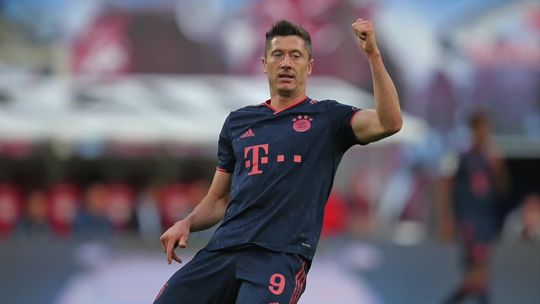 Lewandowski nie do zatrzymania. Polak zrównał się z Ruudem van Nistelrooyem