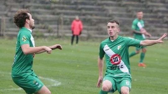 Lewart - Chełmianka 0:0. Lider powiększa przewagę