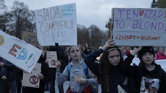 Lex Czarnek wraca bez społecznych konsultacji. Jak zmieni działalność szkół?