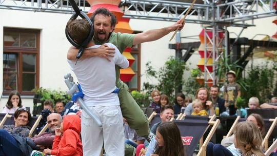 Leżaczki, dzieciaki i sztuczki. Dużo zabawy w centrum Lublina