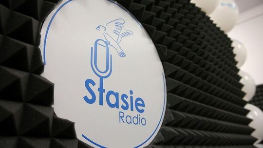 Licealiści-radiowcy rozpoczynają nadawanie