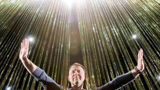 "Liczymy, że przyjdzie jakiś zbawca. Na przykład nowy prezydent". Rozmowa z reżyserem spektaklu „Herkules i stajnia Augiasza”