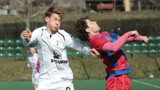 Lider IV ligi gra z rewelacją wiosny