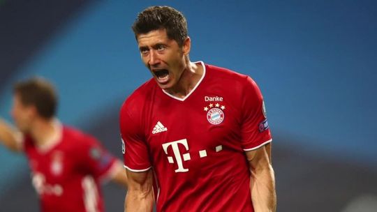 Liga Mistrzów. Lewandowski dedykuje bramki klubowej Legendzie