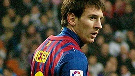 Liga Mistrzów: Zwycięstwa gospodarzy. Barcelona i PSG w kolejnej rundzie