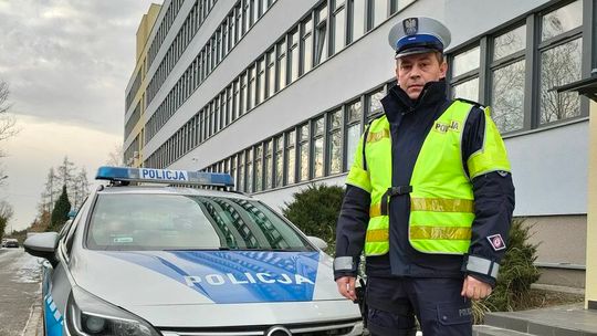 Lili urodziła się przy autostradzie A2. Poród musiał odebrać policjant