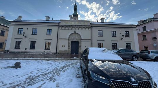Limuzyna wciąż wozi prezydenta. Chętnych na zakup nie było
