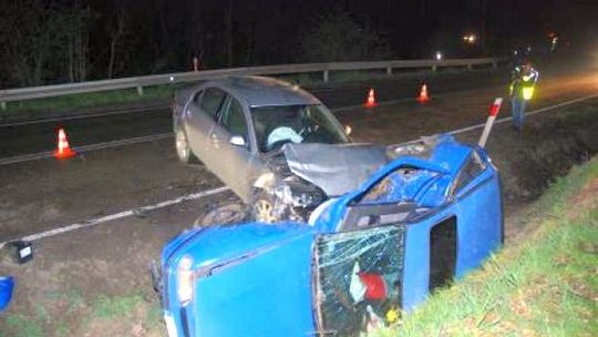 Liśnik: Zderzenie trzech aut. 5 osób w szpitalu