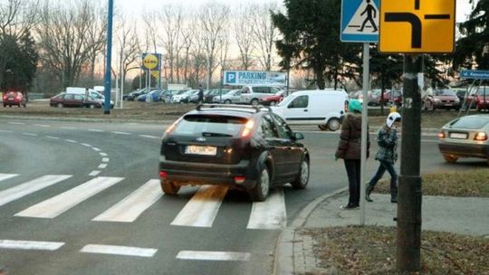 List: Niebezpieczny wjazd na parking Lidla w Lublinie