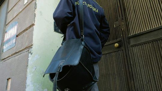 Listonosz przynosi emeryturę i prosi o... Związkowcy: "Ośmieszamy się tylko"